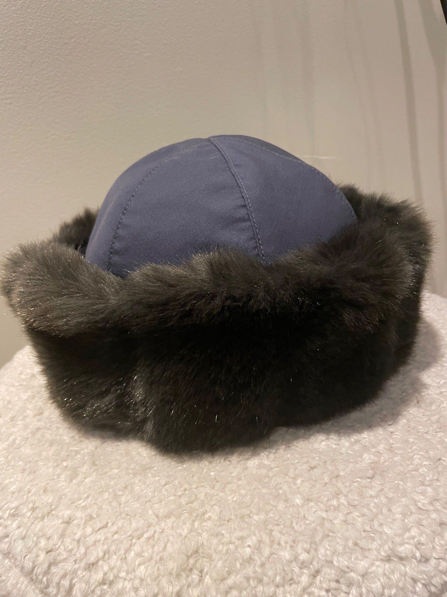 Mössa, fuskpäls stl 56 blå, mörkgrå päls