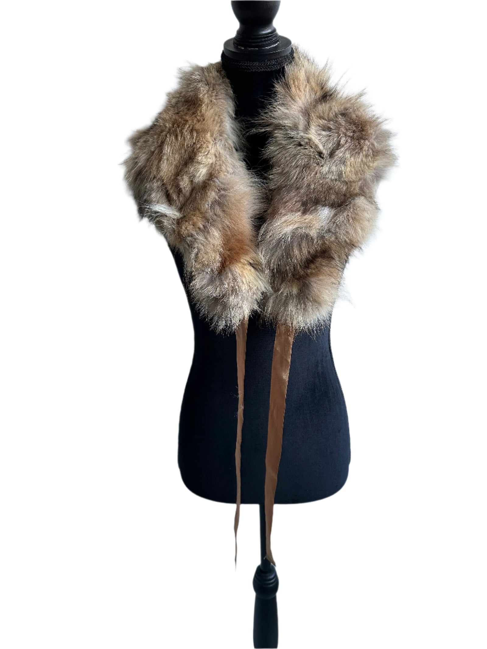 Lammskinnsgalleriet / Fur scarves