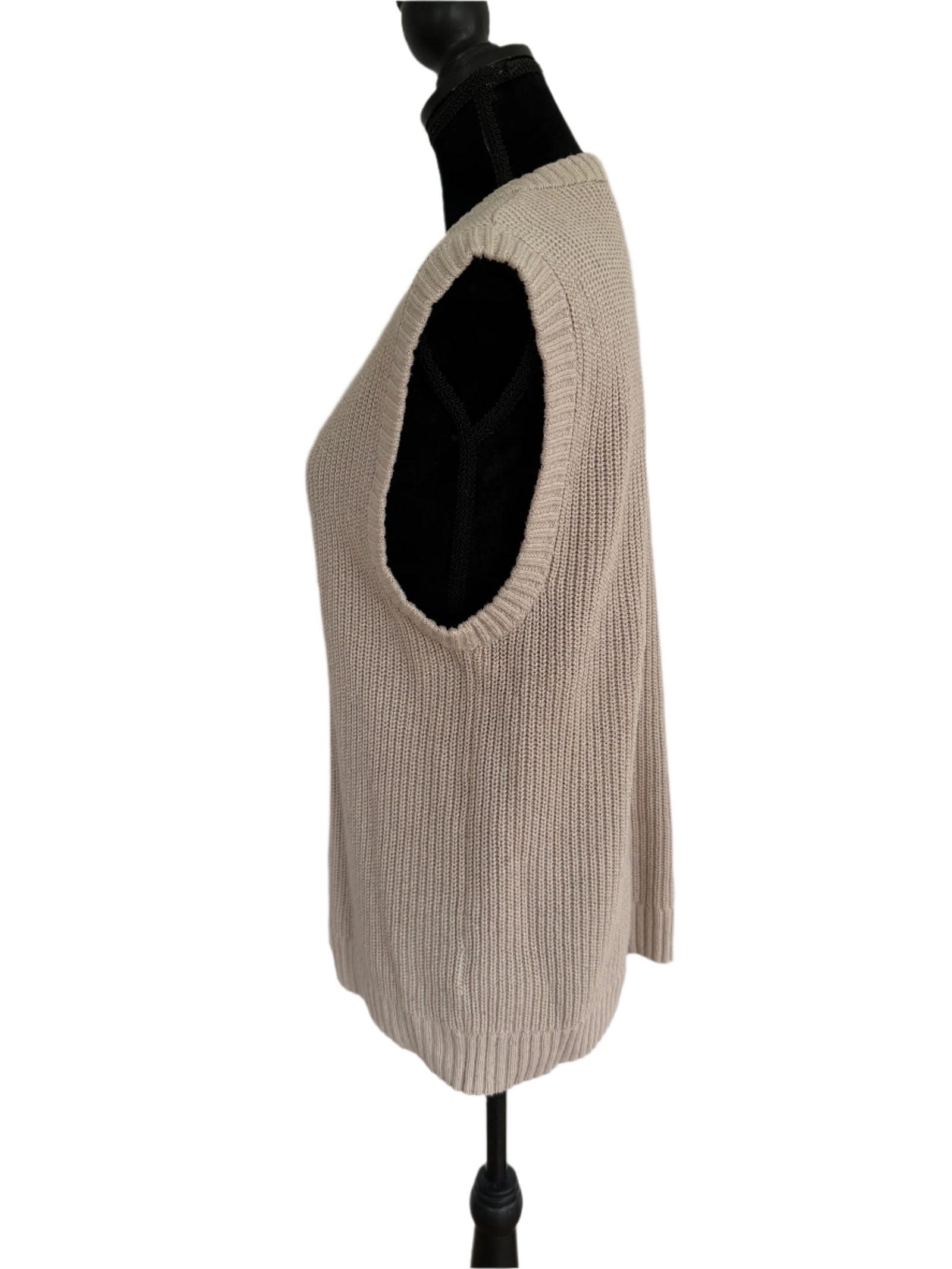 H&M / 146/152 / Väst