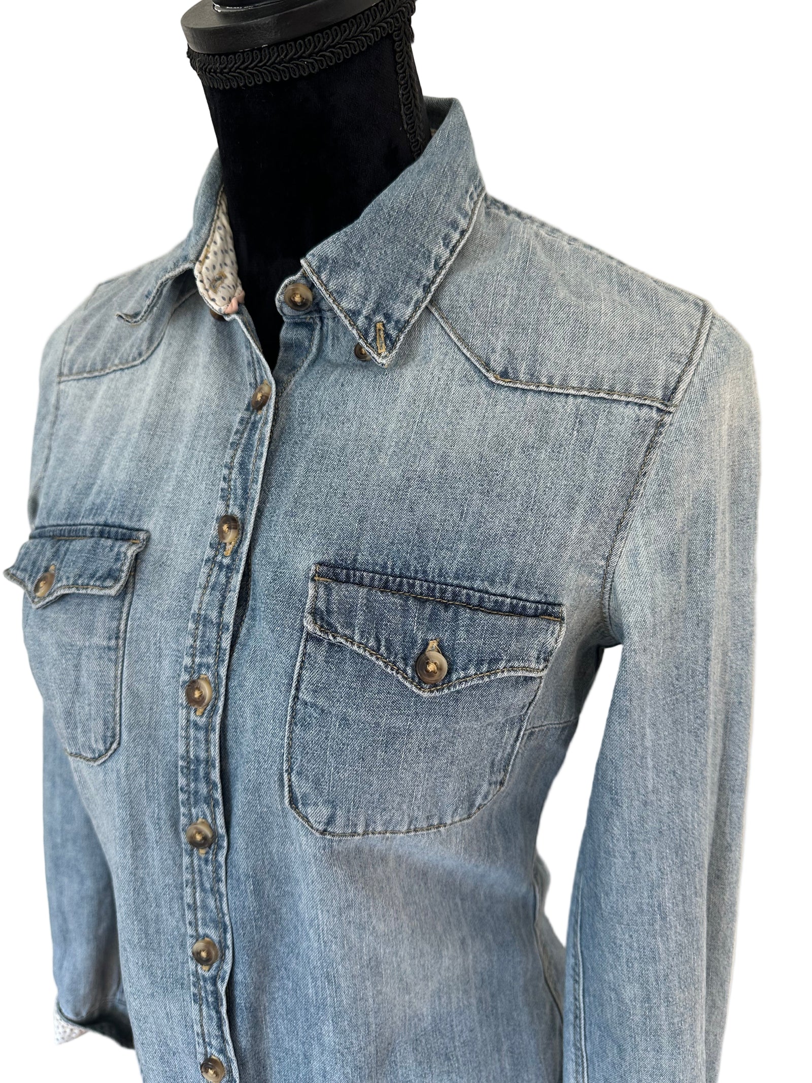 H&M / 34 / Jeansskjorta