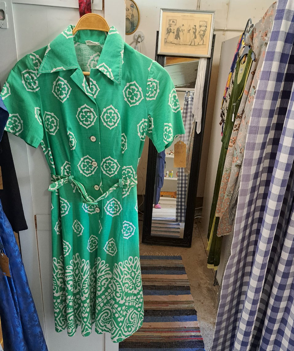 Vintage & Second hand Ann's Garage
