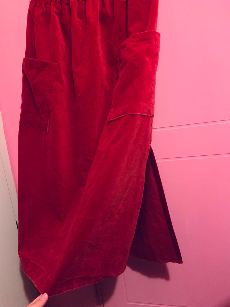 Red velvet skirt  - 2