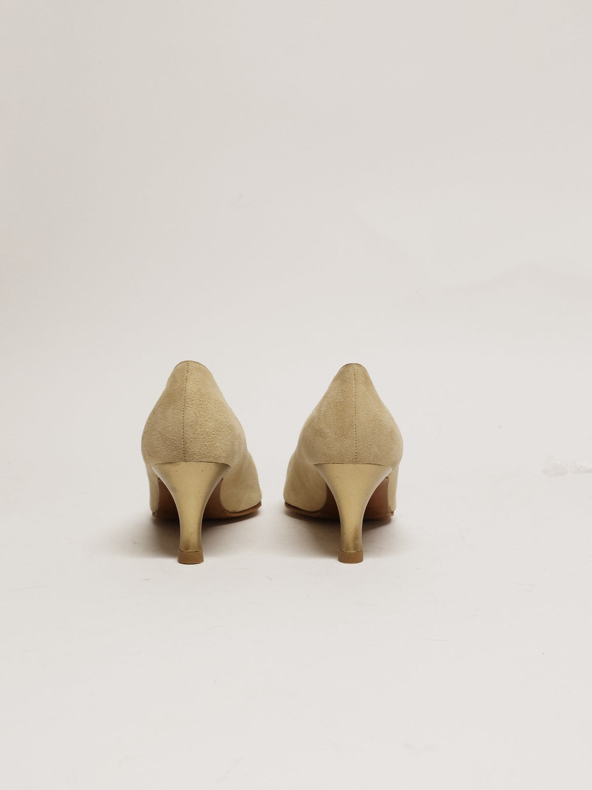 CASADEI Sand Suede Pump Size 38.5 - 5