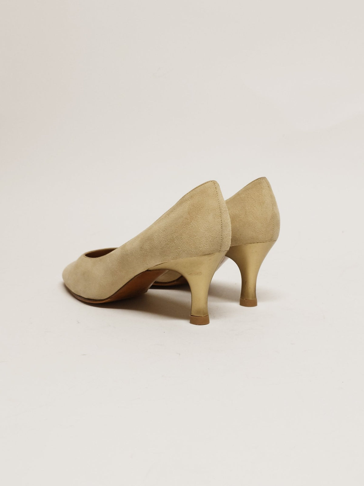 CASADEI Sand Suede Pump Size 38.5 - 7