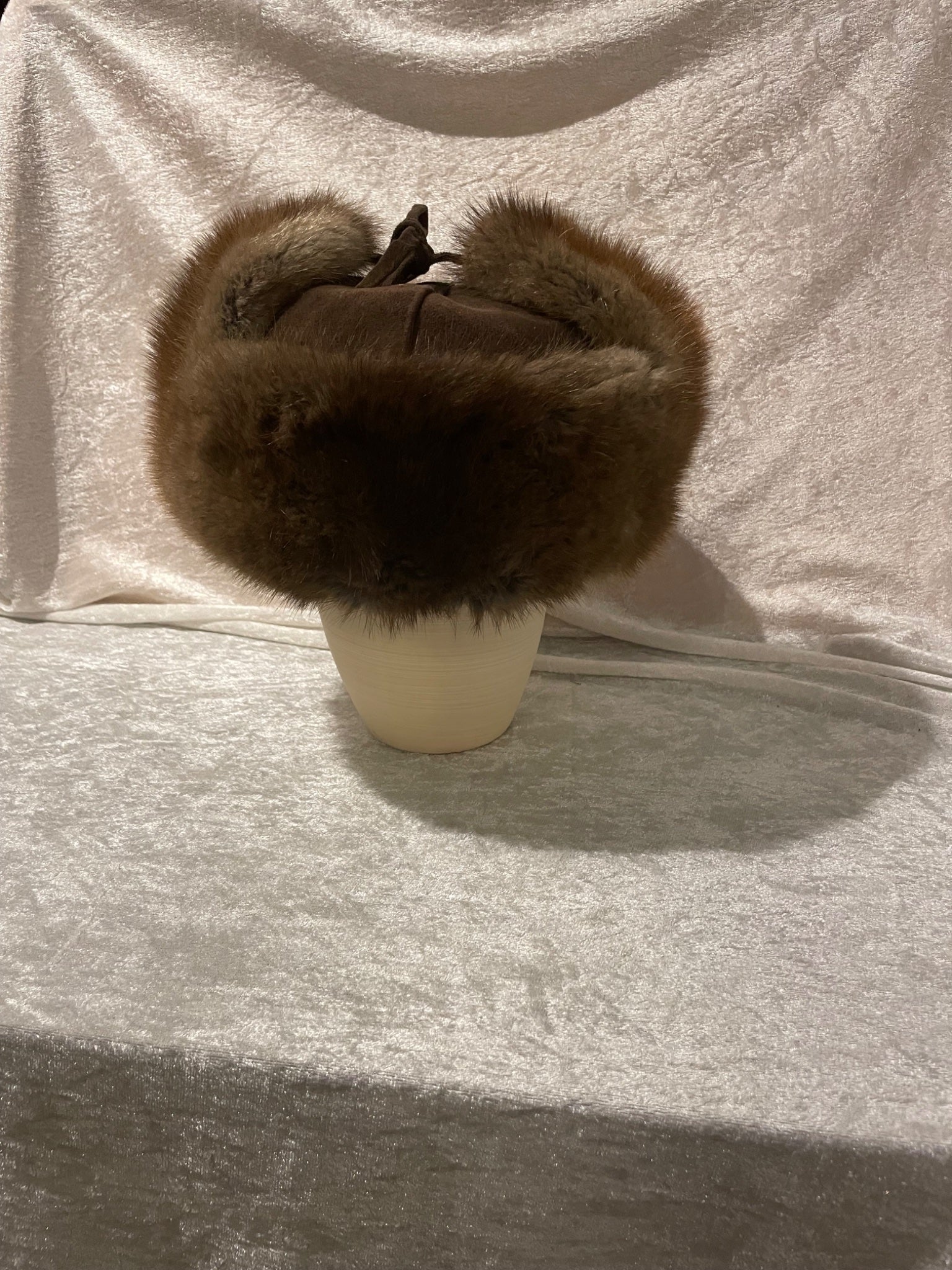 Öronlappspälsmössa i äkta mink/mocca, stl M