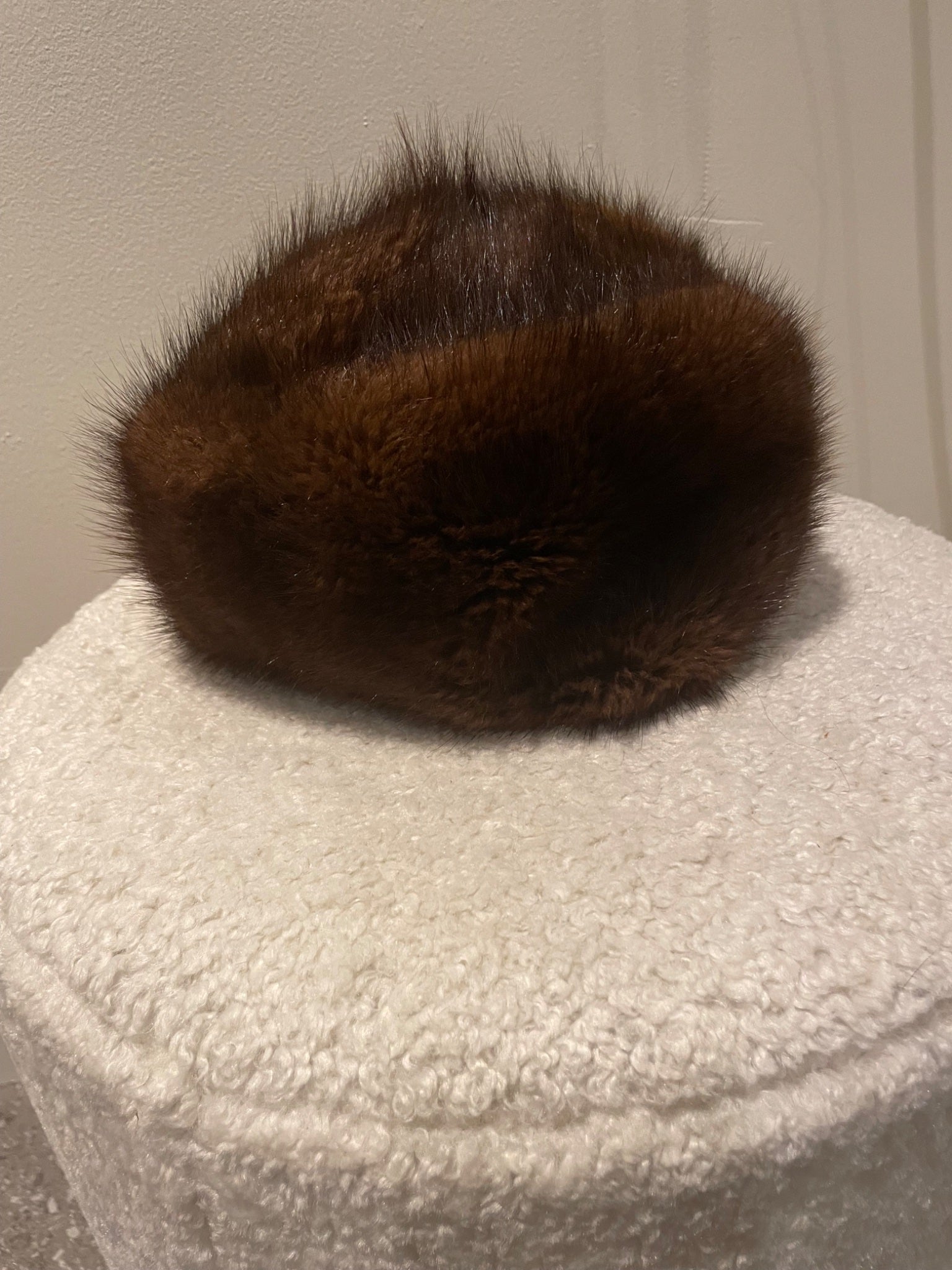 Pälsmössa i äkta mink stl M